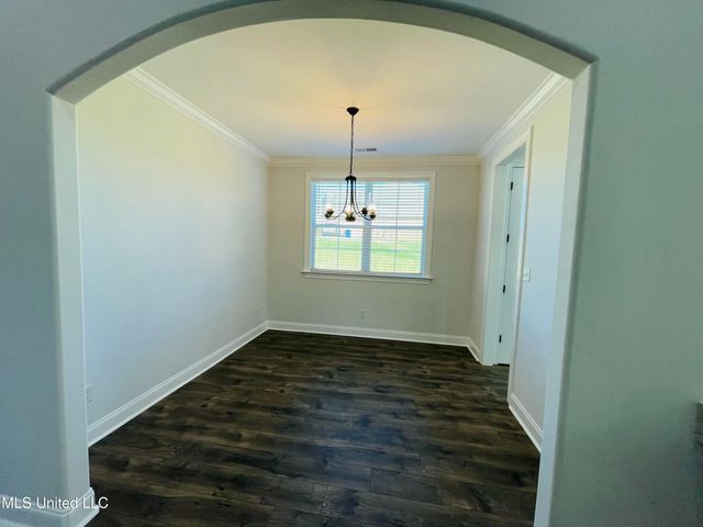 188 E Byhalia Creek Farms Road, Byhalia, MS 38611