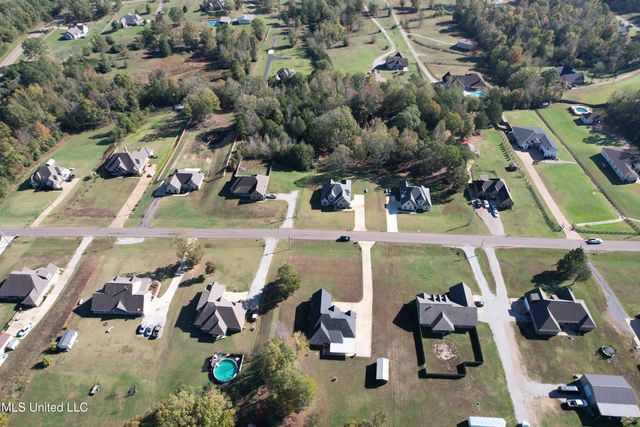 188 E Byhalia Creek Farms Road, Byhalia, MS 38611