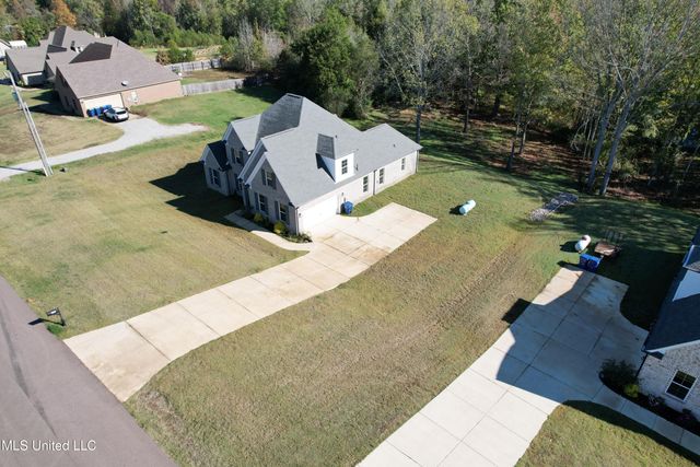 188 E Byhalia Creek Farms Road, Byhalia, MS 38611