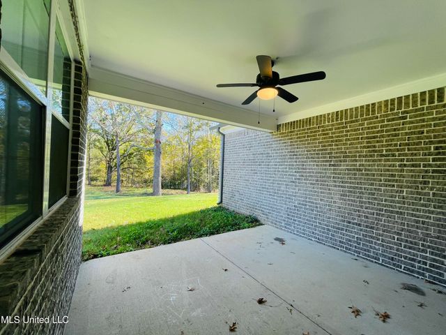 188 E Byhalia Creek Farms Road, Byhalia, MS 38611
