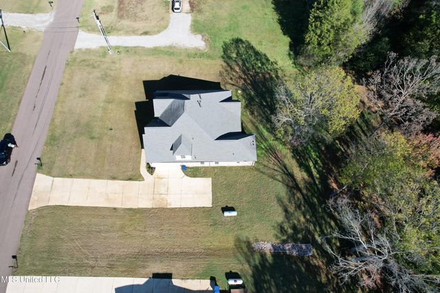 188 E Byhalia Creek Farms Road, Byhalia, MS 38611