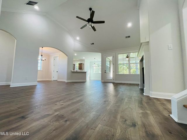 188 E Byhalia Creek Farms Road, Byhalia, MS 38611