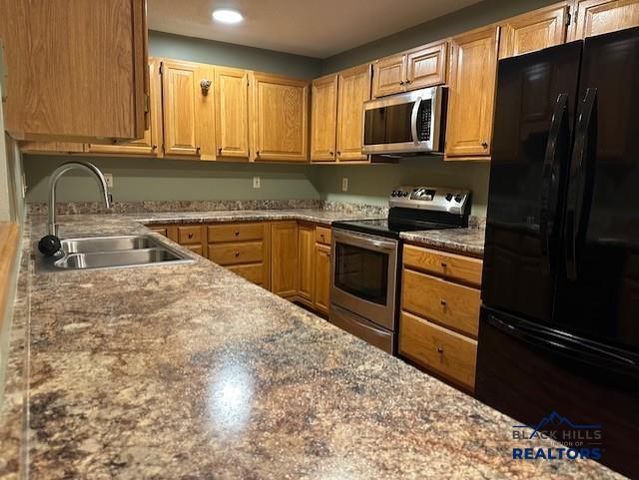 4215 FAIRWAY HILLS DR, Rapid City, SD 57702