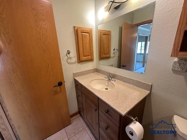 4215 FAIRWAY HILLS DR, Rapid City, SD 57702