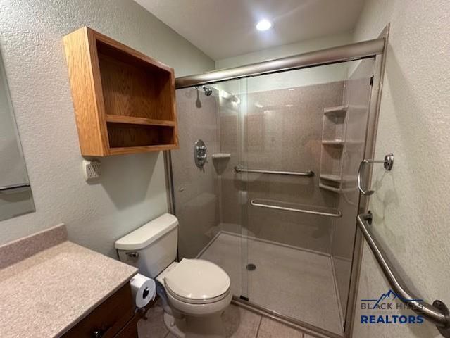 4215 FAIRWAY HILLS DR, Rapid City, SD 57702