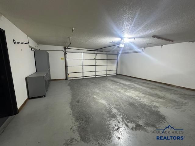 4215 FAIRWAY HILLS DR, Rapid City, SD 57702