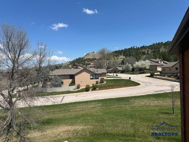 4215 FAIRWAY HILLS DR, Rapid City, SD 57702