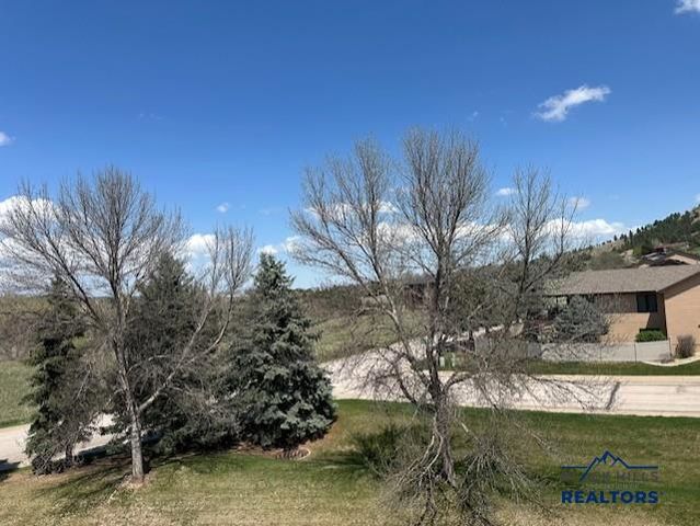 4215 FAIRWAY HILLS DR, Rapid City, SD 57702