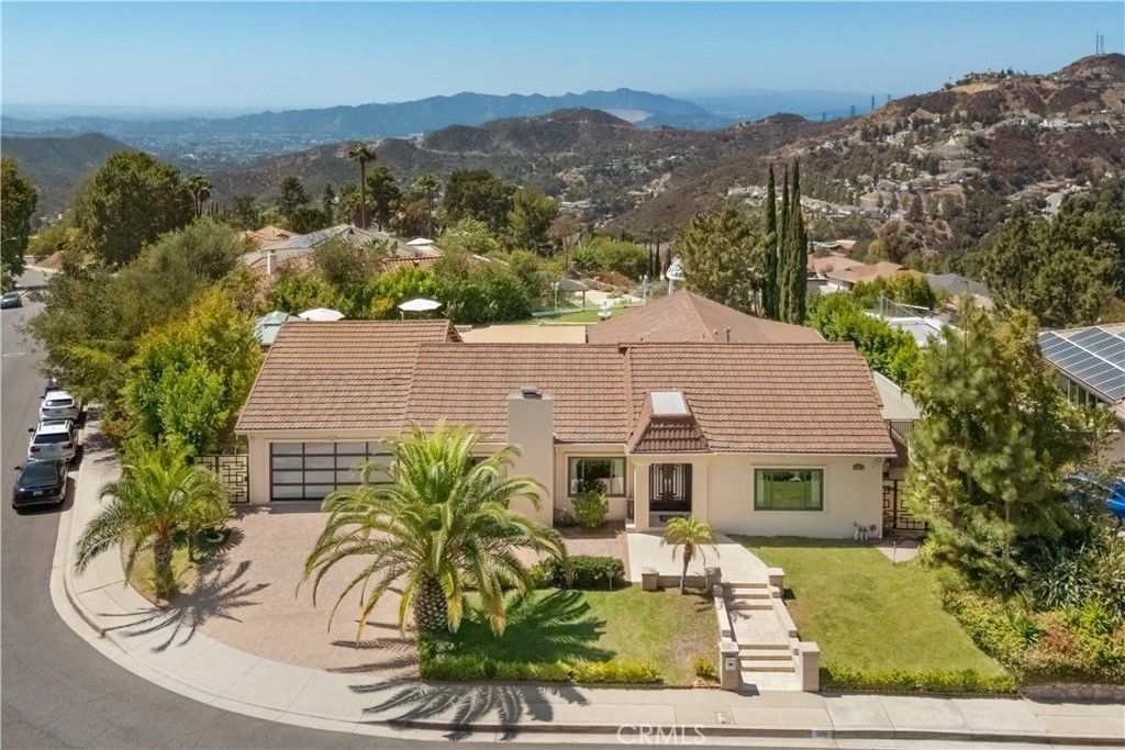 3851 Karen Lynn Drive, Glendale, CA 91206 — exterior