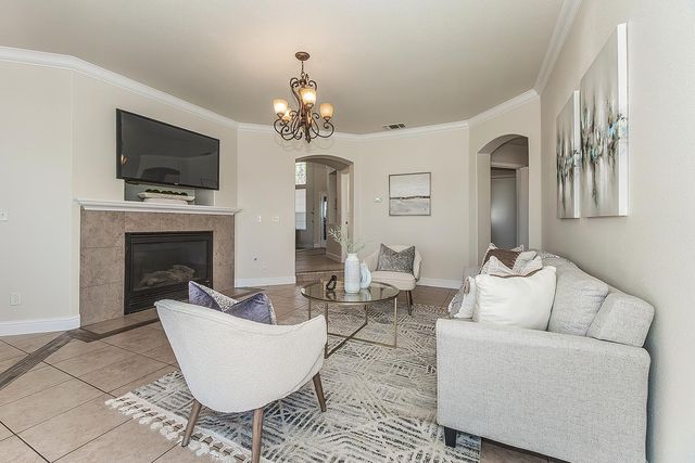 7779 N Janzer, Fresno, CA 93722