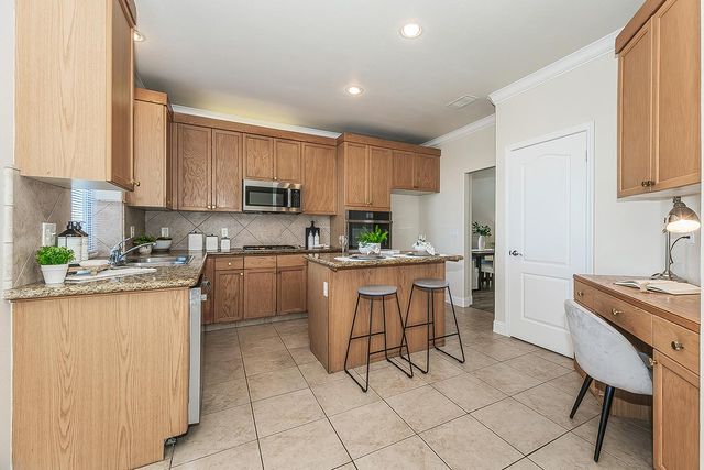 7779 N Janzer, Fresno, CA 93722