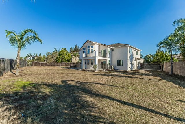 7779 N Janzer, Fresno, CA 93722