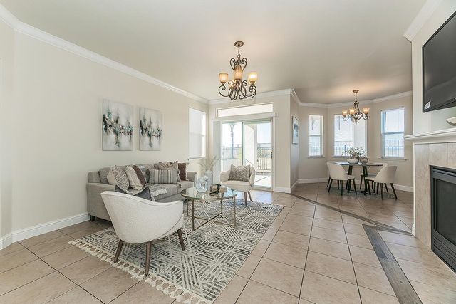 7779 N Janzer, Fresno, CA 93722