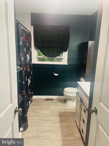 7009 CHAMBERSBURG RD, Fayetteville, PA 17222