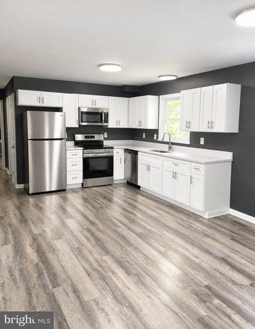 7009 CHAMBERSBURG RD, Fayetteville, PA 17222