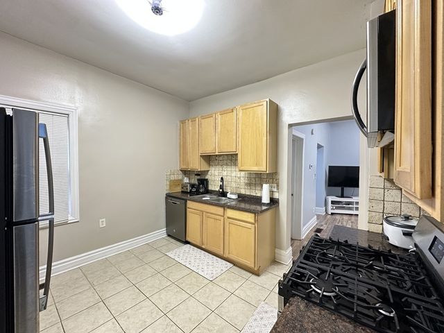 720 N Elizabeth Street 1, Chicago, IL 60642