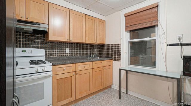 23709 93rd Road, Bellerose, NY 11426