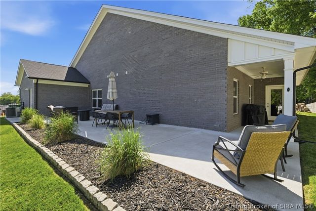912 Audobon Court, Memphis, IN 47143