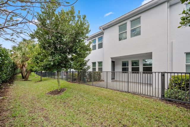 16280 Oakview Drive, Westlake, FL 33470