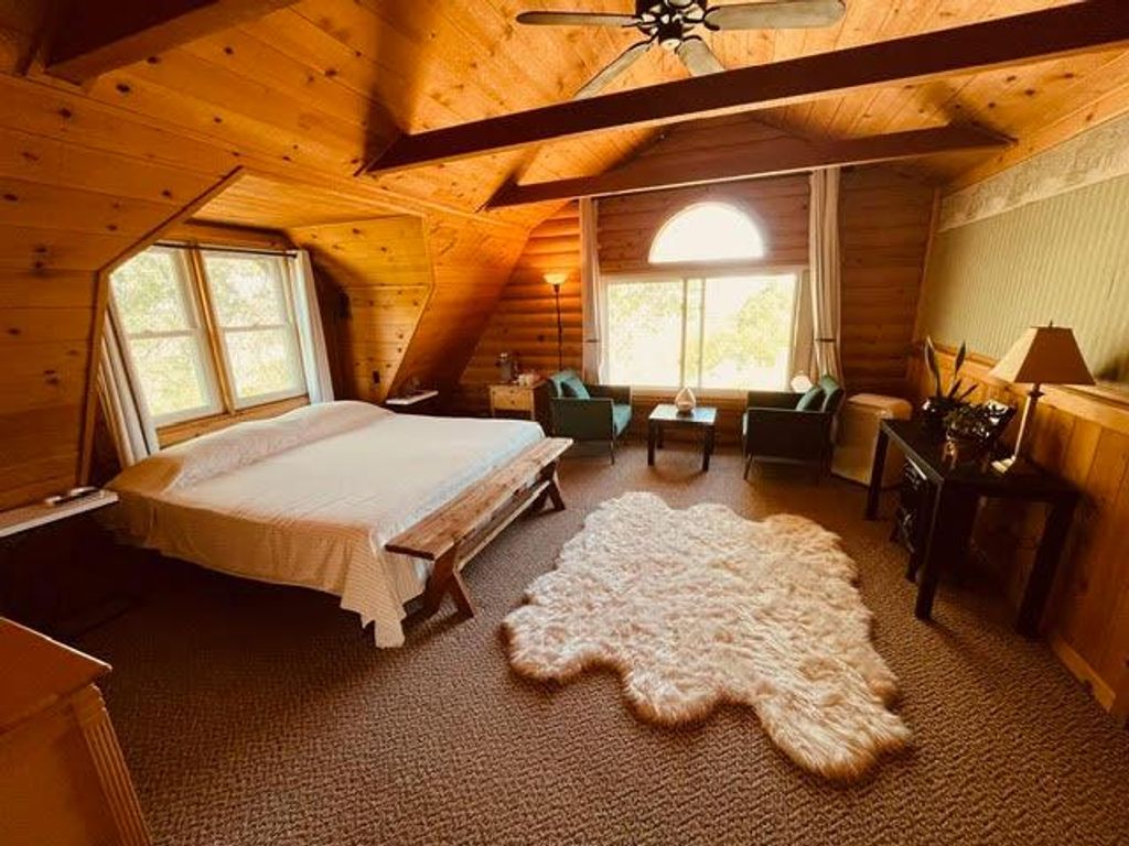 Image 13 of property listing at 30670 Sentinel Drive, Coarsegold, CA 93614