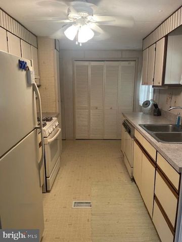 131-25 PRIEST BLVD, Rio Grande, NJ 08242