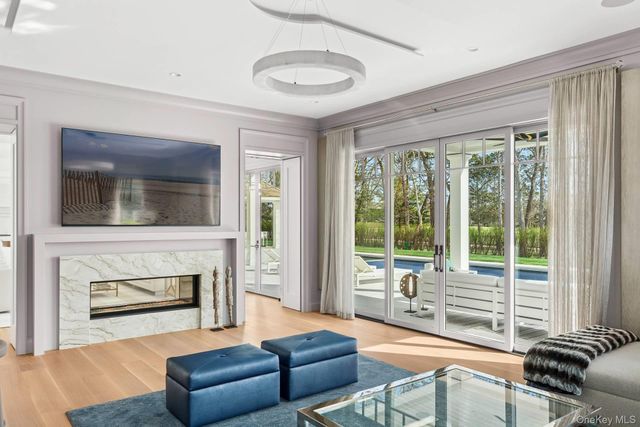 171 Oneck Lane, Westhampton Beach, NY 11978