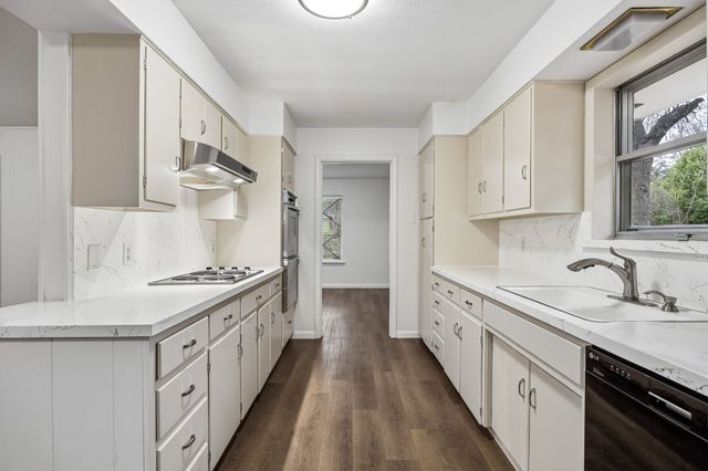 1106 Lady Lane, Duncanville, TX 75116