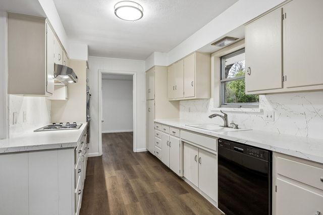 1106 Lady Lane, Duncanville, TX 75116