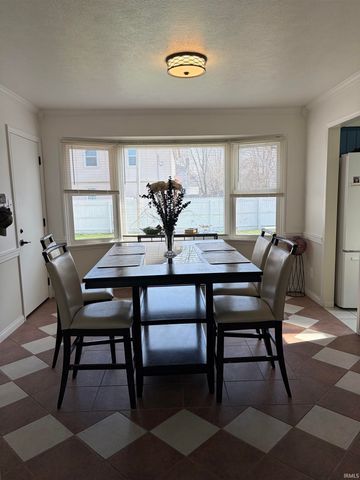 1834 Crabtree Lane, Elkhart, IN 46514