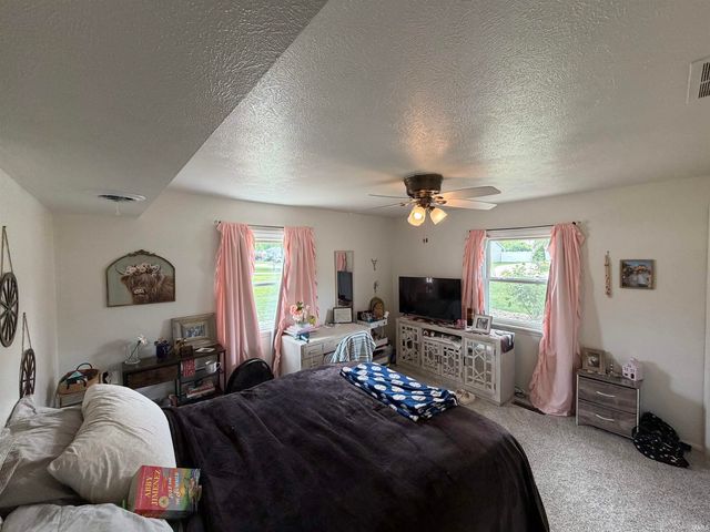 1834 Crabtree Lane, Elkhart, IN 46514