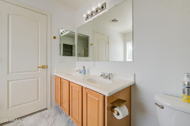 30084 N DESERT WILLOW Boulevard, San Tan Valley, AZ 85143