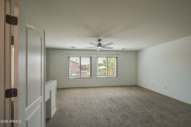 30084 N DESERT WILLOW Boulevard, San Tan Valley, AZ 85143