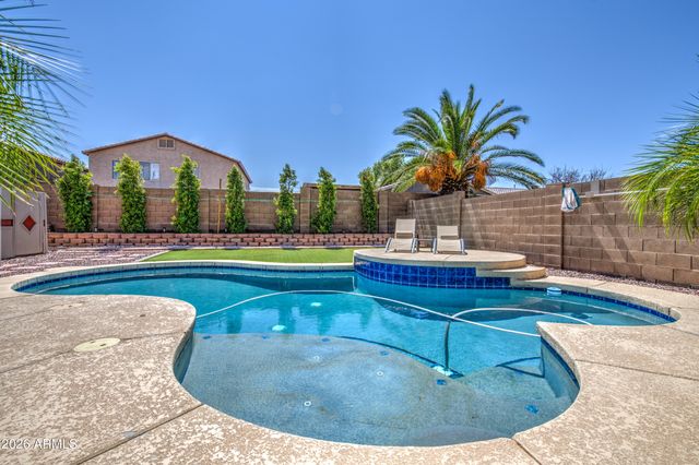 30084 N DESERT WILLOW Boulevard, San Tan Valley, AZ 85143