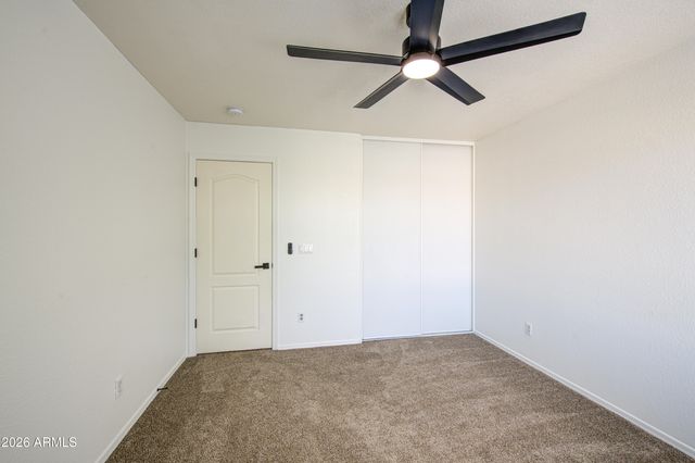 30084 N DESERT WILLOW Boulevard, San Tan Valley, AZ 85143