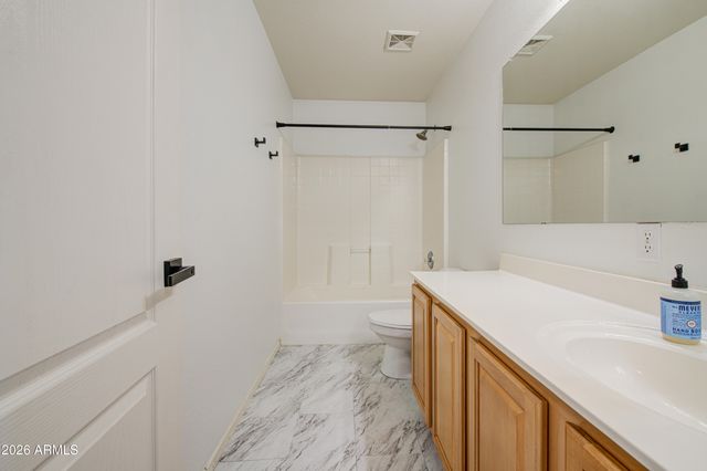 30084 N DESERT WILLOW Boulevard, San Tan Valley, AZ 85143