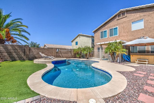 30084 N DESERT WILLOW Boulevard, San Tan Valley, AZ 85143