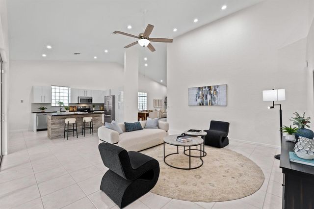 5954 NW 74th Street, Parkland, FL 33067