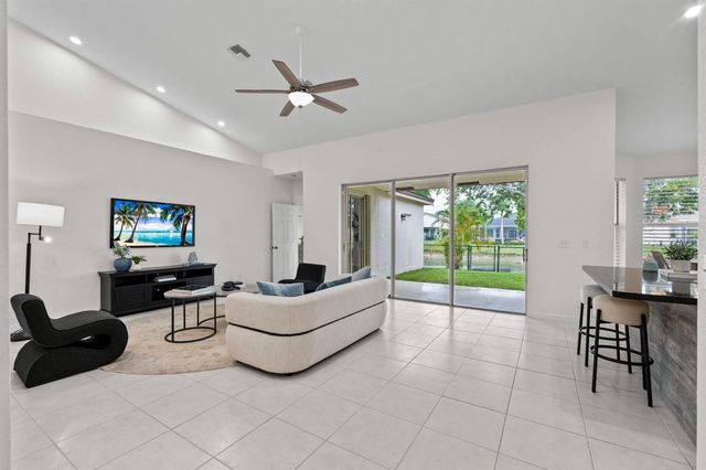 5954 NW 74th Street, Parkland, FL 33067