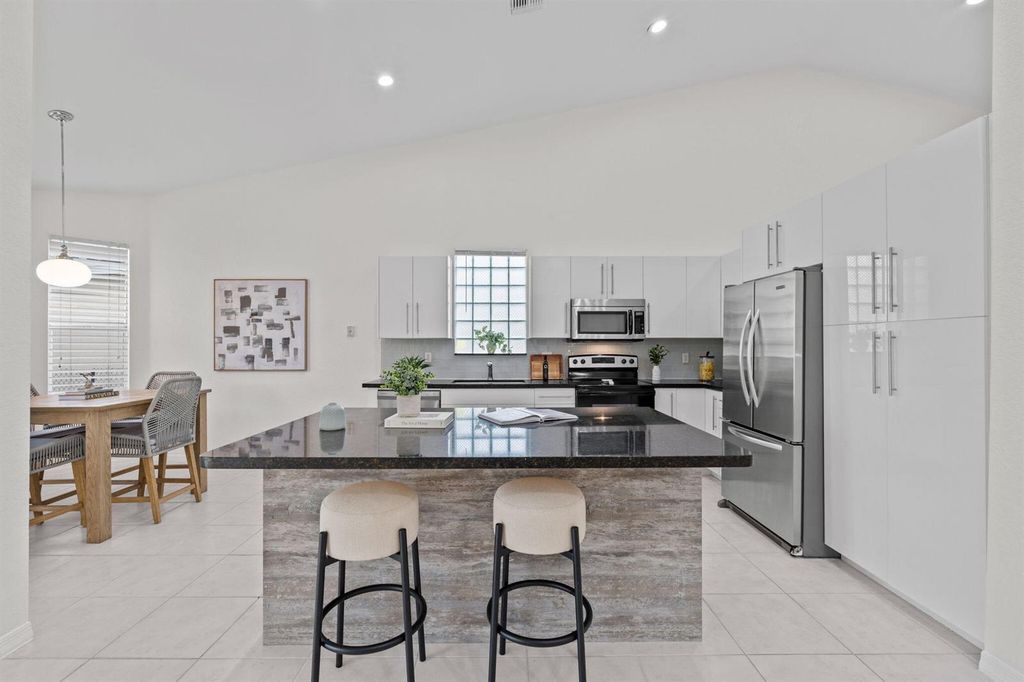 5954 NW 74th Street, Parkland, FL 33067
