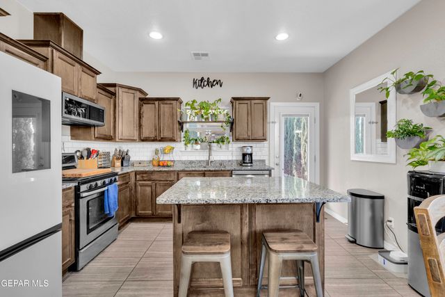 12614 MARK TWAIN Avenue, El Paso, TX 79928