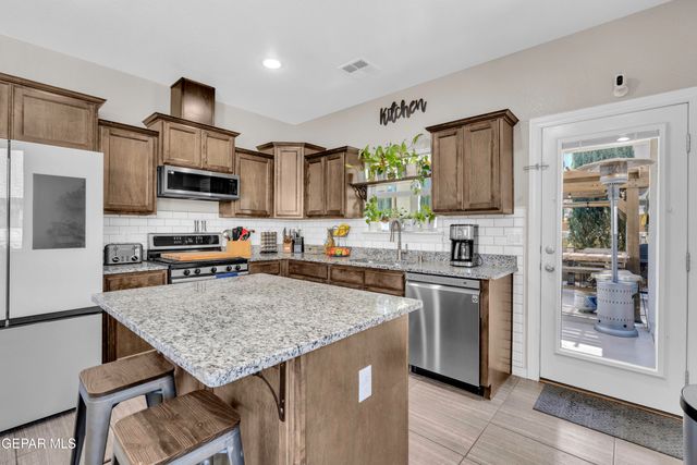 12614 MARK TWAIN Avenue, El Paso, TX 79928