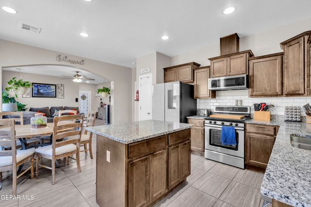 12614 MARK TWAIN Avenue, El Paso, TX 79928