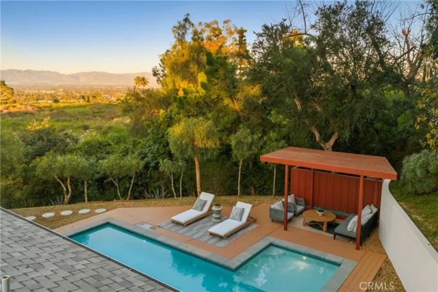 4909 Calvin, Tarzana, CA 91356