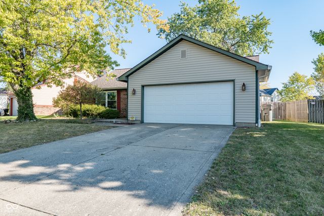 10126 Park Ridge Drive, Indianapolis, IN 46229