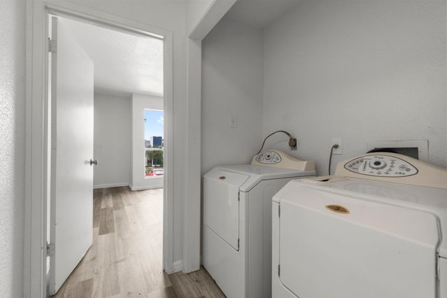 781 Country Place Drive 2083, Houston, TX 77079