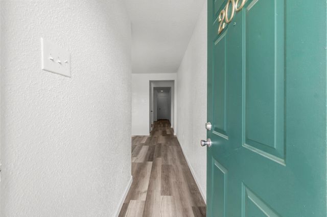 781 Country Place Drive 2083, Houston, TX 77079