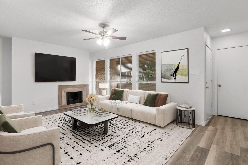 781 Country Place Drive 2083, Houston, TX 77079