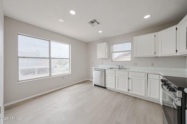 6910 N 78TH Avenue, Glendale, AZ 85303
