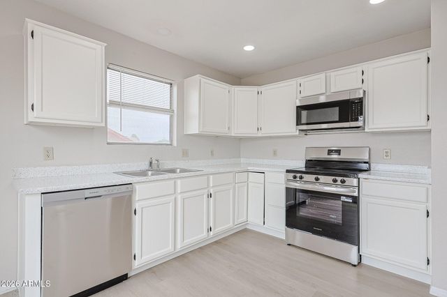 6910 N 78TH Avenue, Glendale, AZ 85303