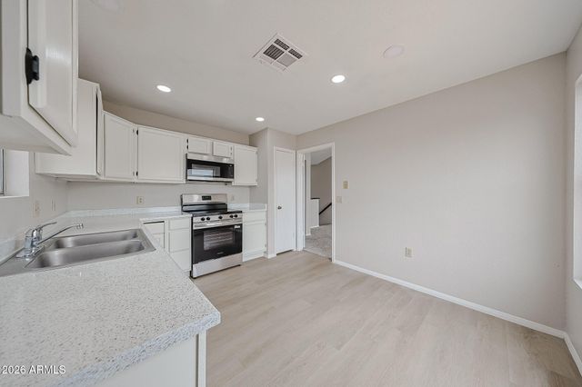 6910 N 78TH Avenue, Glendale, AZ 85303